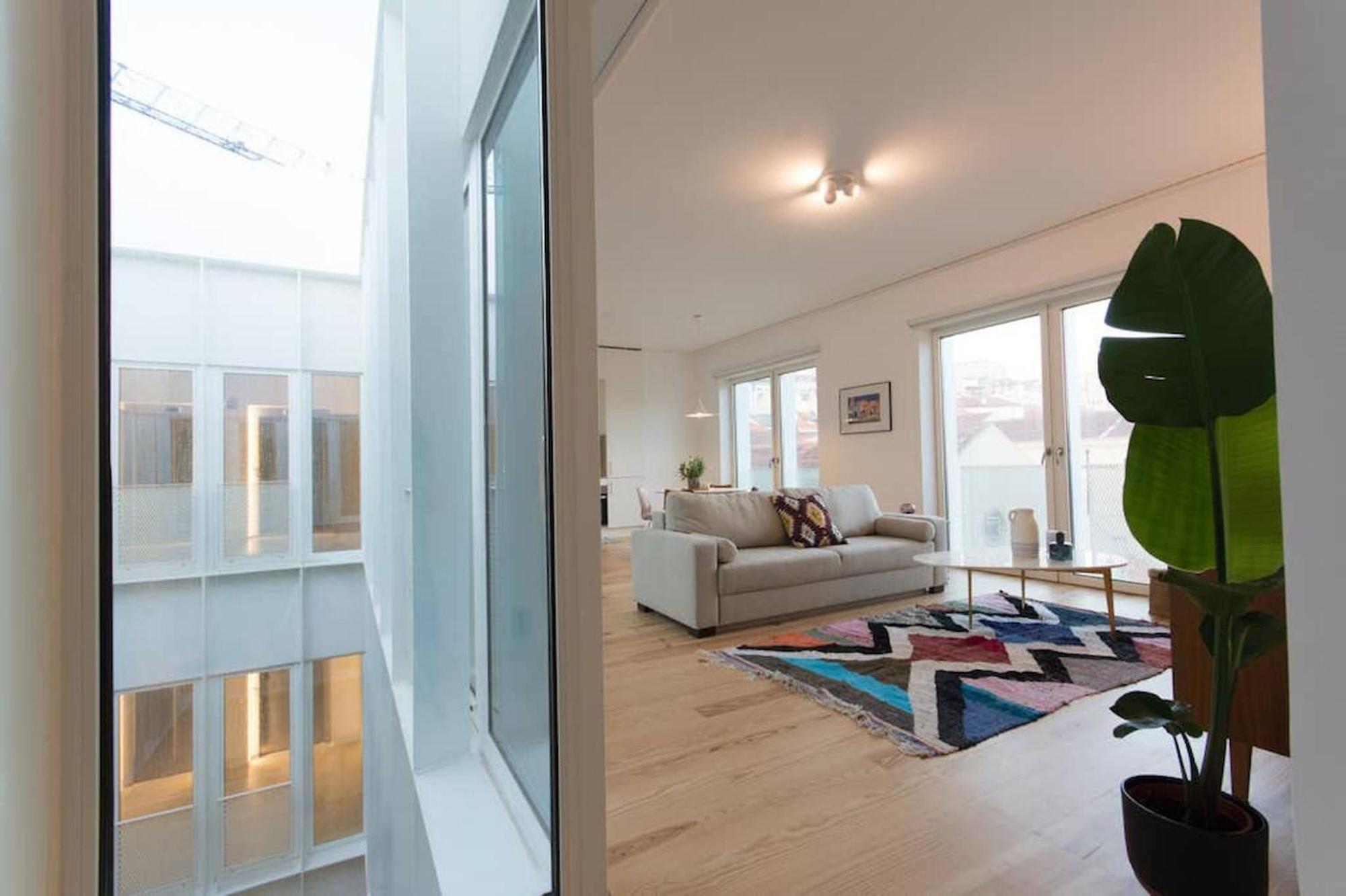 Wave Of Light In Lisbon By Innkeeper Exterior photo